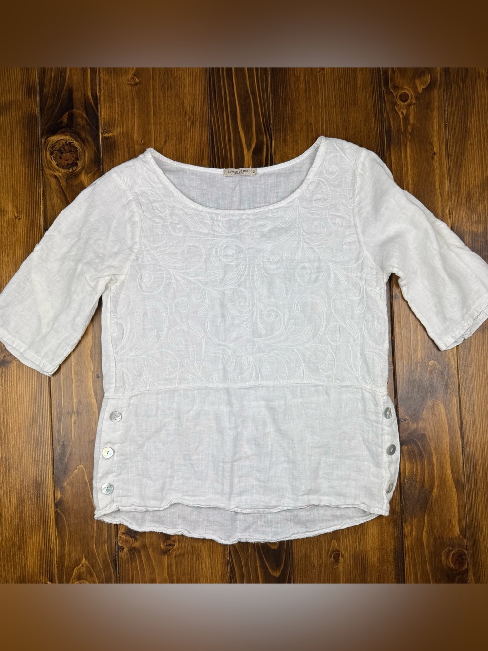 Lungo L’Arno Linen White Embroidered Scoop Neck Top